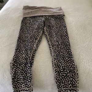 Lululemon yoga pants